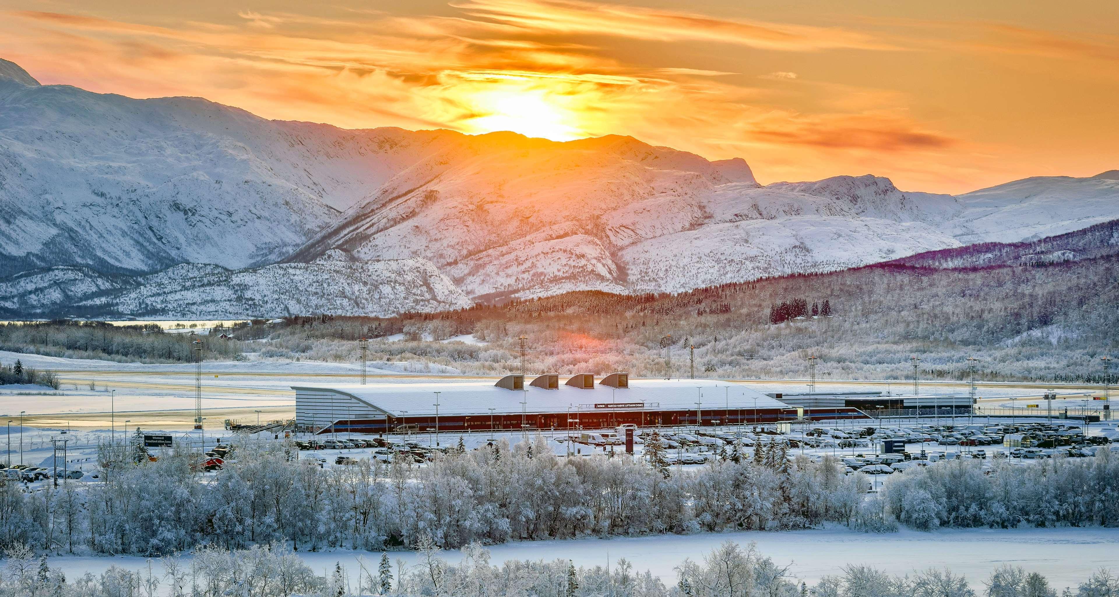 Aiden By Best Western Harstad Narvik Airport Evenesmarkja Ngoại thất bức ảnh